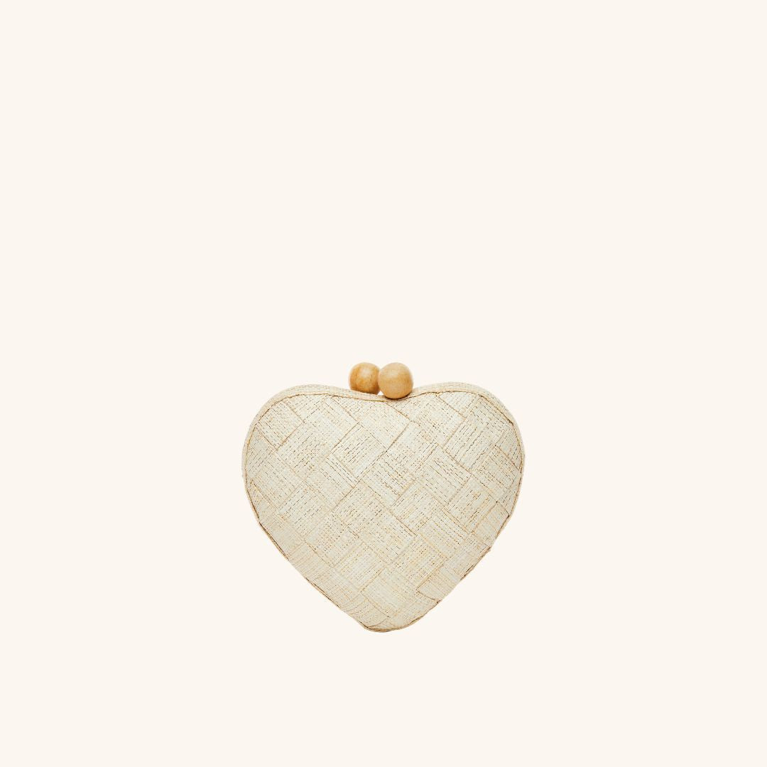 Heart-shaped straw clutch woven with lurex – The Di Mezzo Clutch