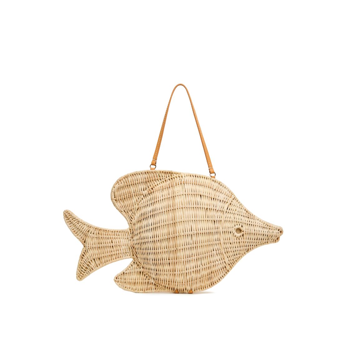 Rattan fish-shaped tote with leather shoulder strap – The Paros Tote